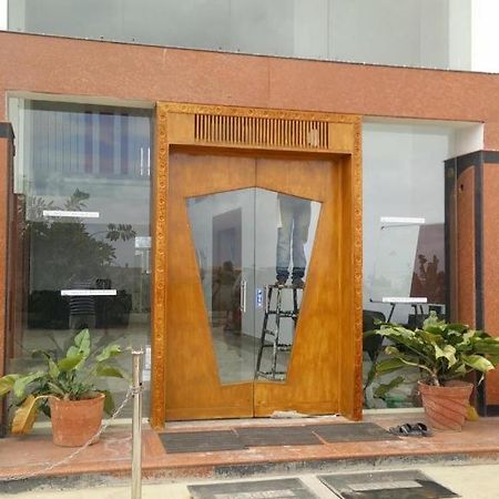 Готель Airport Residency Devanahalli Екстер'єр фото