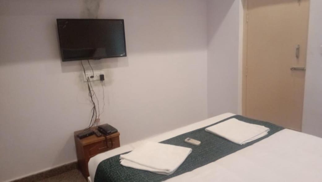 Готель Airport Residency Devanahalli Екстер'єр фото